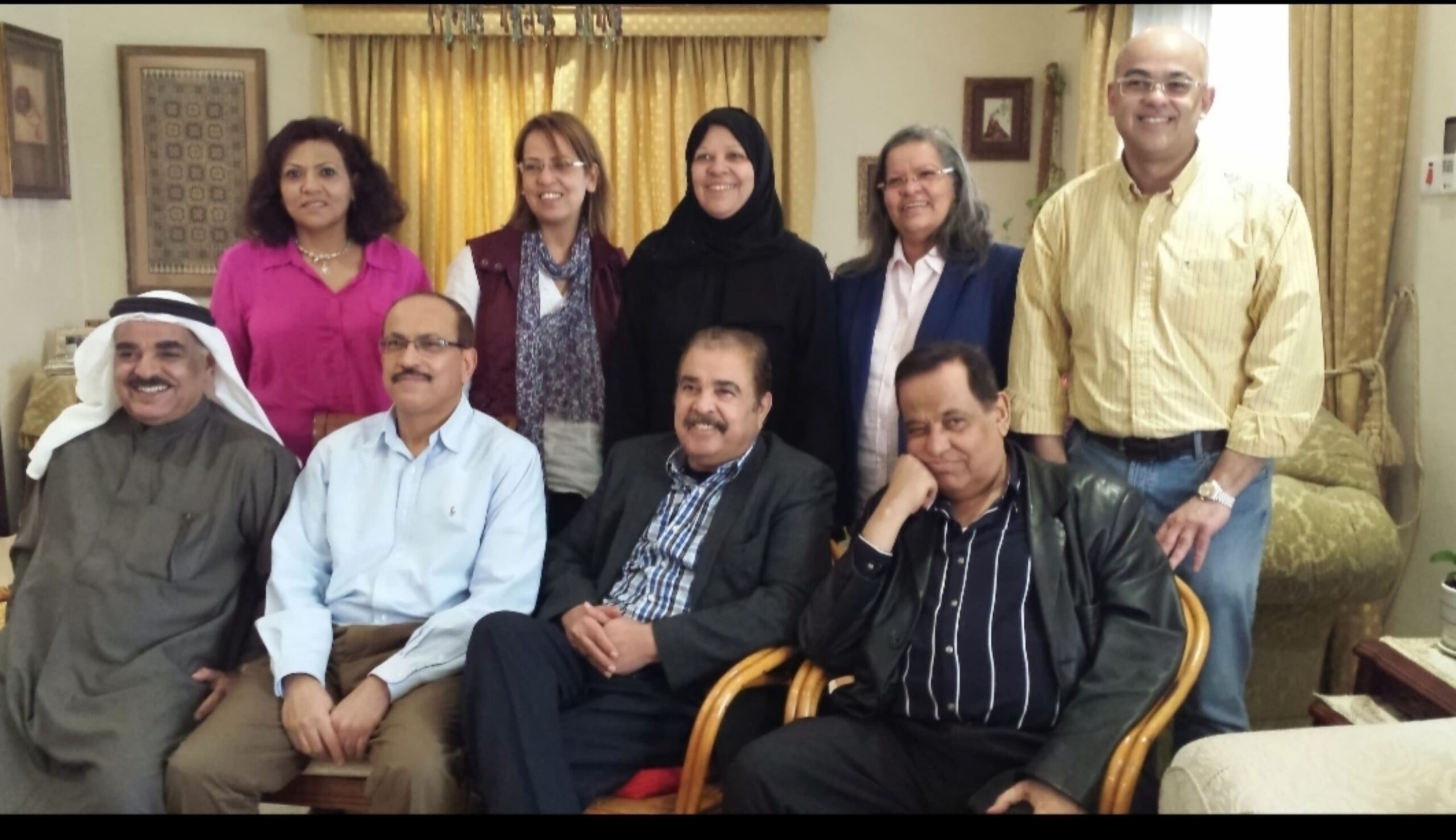 عائلة السندي د.أبراهيم، د. علي, الأستاذ عبدالرحمن، د. محمود، د. طارق، أمينة، فوزية، نوال، د. أنيسة