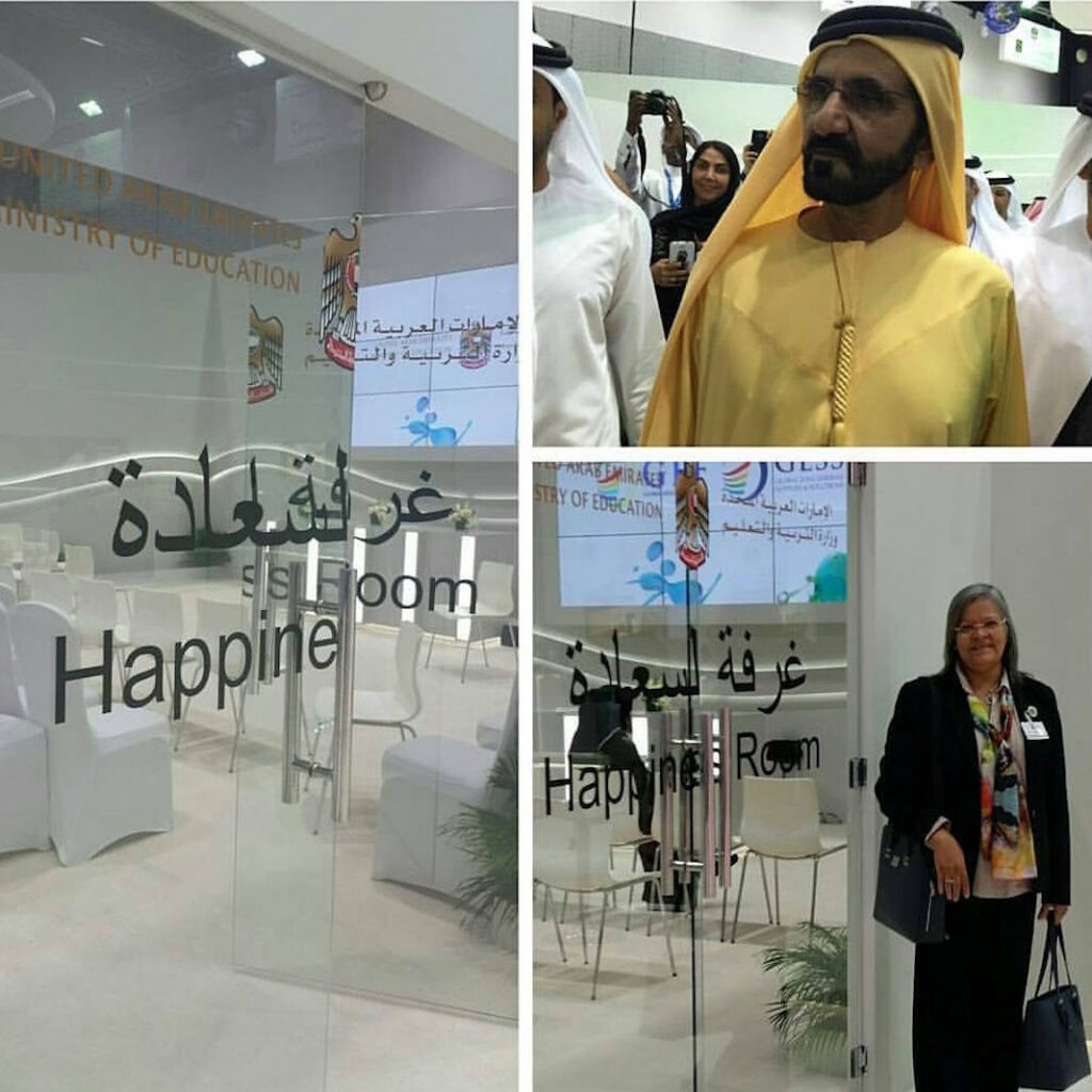 ماستر فوزية السندي في ورشة السعادة - منتدى التعليم العالمي بدولة الإمارات العربية المتحدة